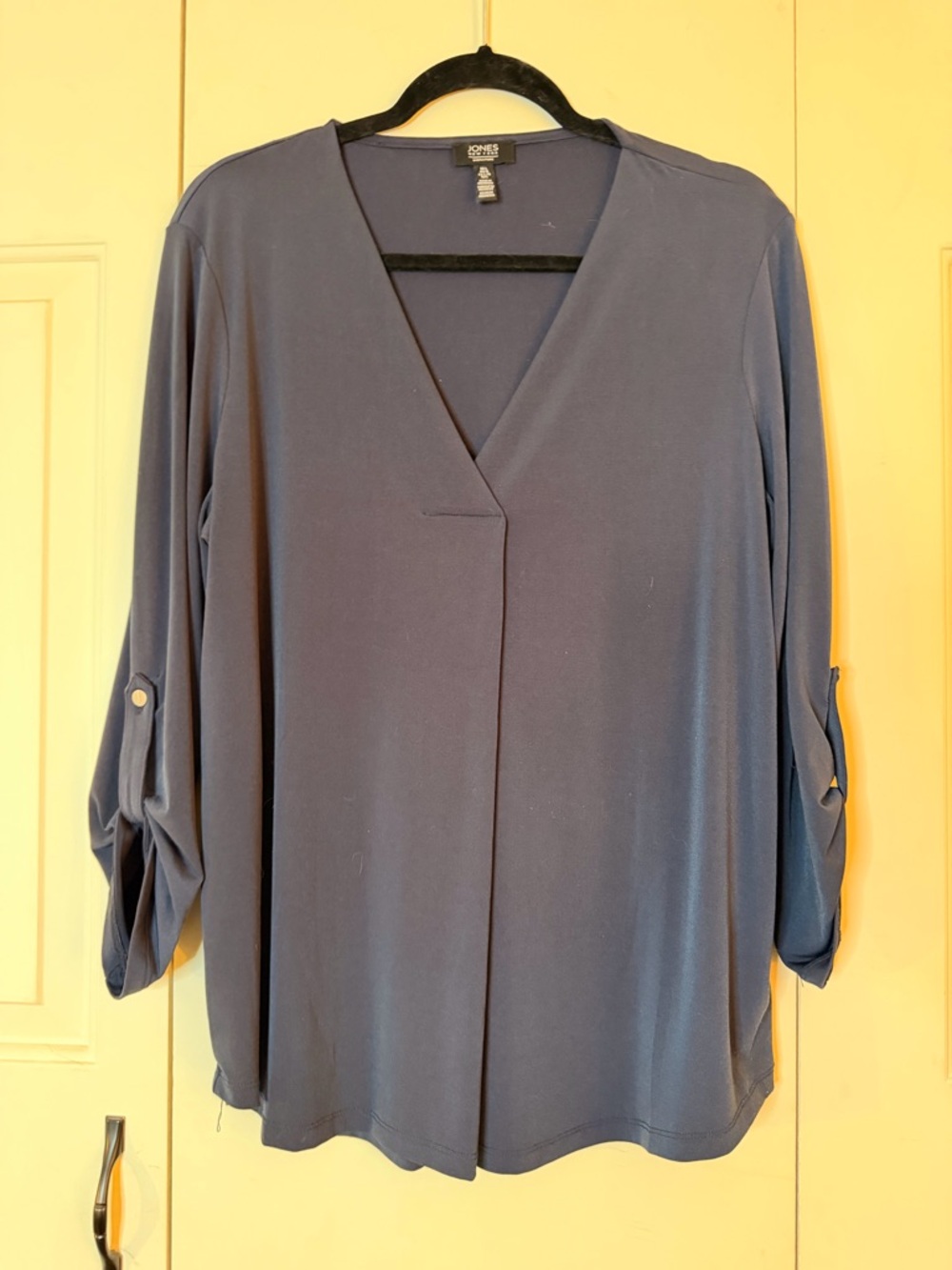 Jones New York Navy V-Neck Roll-Tab Sleeve Tunic Top